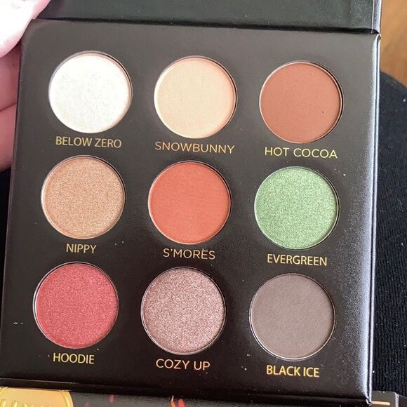 IBY Beauty Fireside eyeshadow palette - Picture 1 of 4